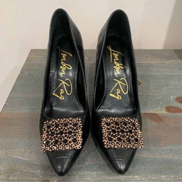 London Rag Women's Black Stiletto Pumps Heels in Size 7 Brooch Accent on Toe - Picture 13 of 14